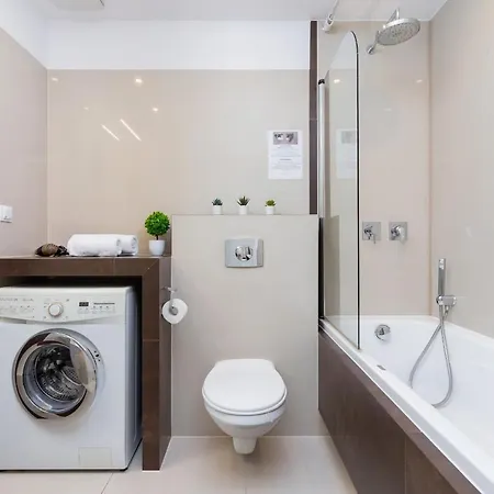 łobzowska Cracow By Renters Apartament *