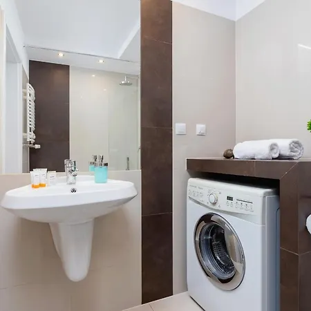 łobzowska Cracow By Renters